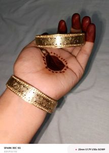 Gold-Tone Bangles (Set of 2)
