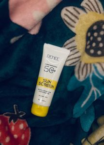 RENEE SPF50 pore minimising Suncreen✨