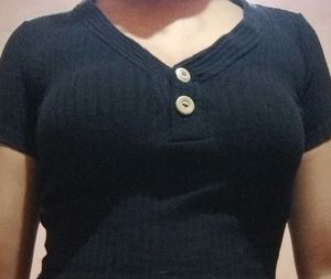 This Top Is In Size Small And Stretchable. You Can Wear It In Summers And Winters Too.Can Be Styled In Multiple Ways.