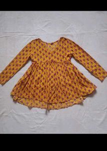 Set Of Short Kurti And Baggy Jeans