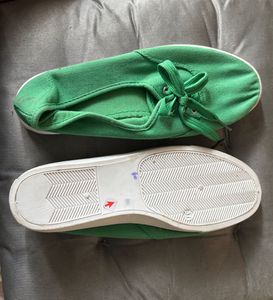 max Woman Solid Lace-up Casual Shoes