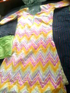 Multicolour Top With Dupatta