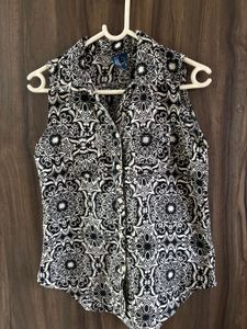 Black & White Patterned Sleeveless Top Shirt