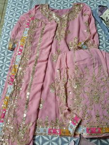 Party Wear Suit @ Rs2000