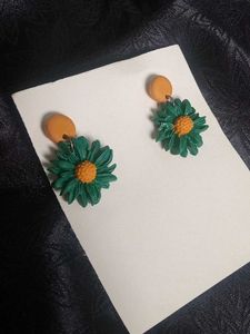 Daisy Drop Earrings