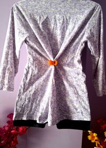Floral 3/4 Sleeve Henley Top
