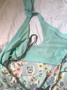 One Holder Aesthetic Top
