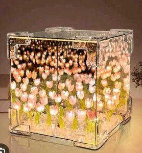 DIY TULIP LIGHT SQUARE