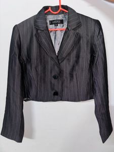 Long Sleeve Crop Black  Blazer