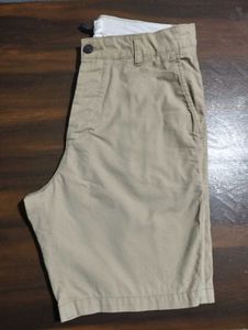 H&amp;M Beige Shorts