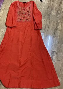 New dress.. wore max 3 times.