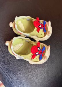 unisex clogs