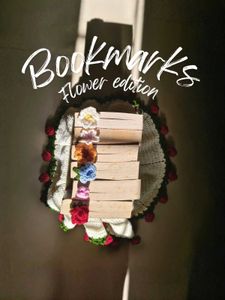 Crochet Flower Bookmarks.