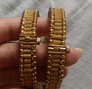 Vintage Gold Bangle Set