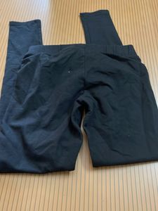 P16Black Leggings