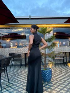 Elegant Black Sleeveless Gown