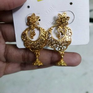 6 Pair 🌟 Golden Earrings