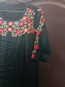 Kurti With Work On Sleeve