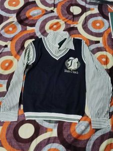 I Am Selling A Sweater.