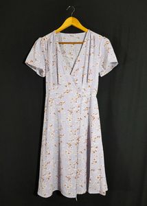 Urbanic Light Lavender Floral Printed Wrapped Arou