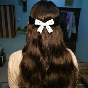 Handmade crochet hair clip bow 🎀