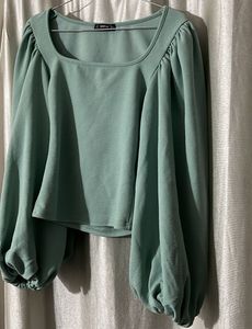 Stylish Green Balloon Sleeve Top