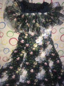 Long Frock  Party Wear -15 to 16 Years can Wear. Awesome Material