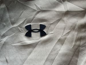 Rare Under Armour Polo 🏆
