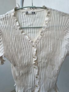 Cute Ruffled Button-Up Top