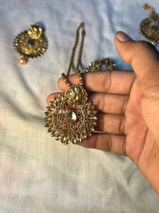 Gold Indian Jewelry Set