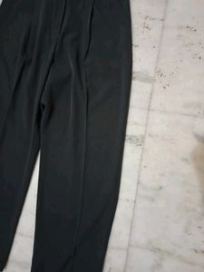 Korean Pleated Pants 🕊
