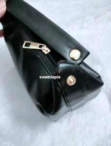 MAC Travel Pouch