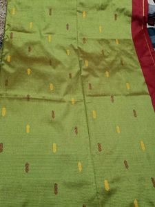 Green &amp; Gold  Maroon Handloom Saree