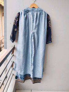 Pakistani Suit Blue Shaded Dress