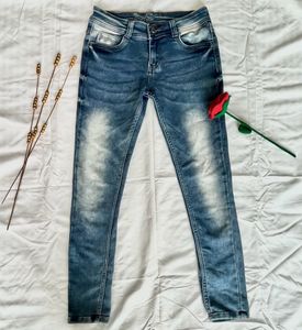 Blue Jeans At The Best Price