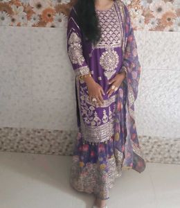 Purple Floral Embroidered Salwar Kameez