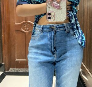 High-Waisted Straight Boyfriend  Jeans