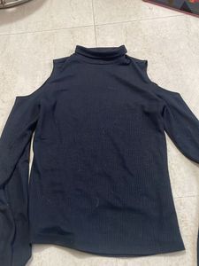 Chic Cold Shoulder Top