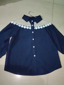 Elegant Navy Blouse with Lace Detail