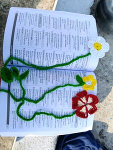 Crochet Flower Bookmark