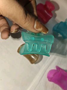 Hair Claw Clips – Set of 6