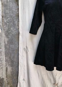 1656. CUTE VELVET FROCK