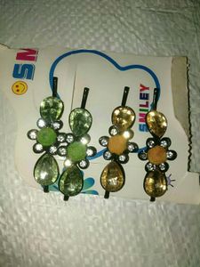 Vintage-Style Jeweled Hair Clips