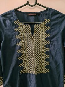 Blue Embroidered Kurta