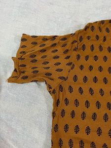 A crop Shirt