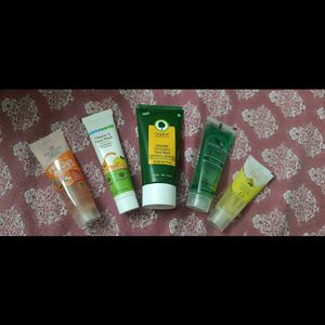 Gift Set Of 5 facewash In A Pouch Bag - Mamaearth, VLCC, Organic Harvest, Ayouthveda And Aaranyaa Face Wash Packs For Birthday Anniversary Or Any Special Occassion Gifting For Both Men And Women