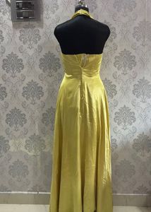 Beautiful Lemon Lustre Gown💛🍋💕