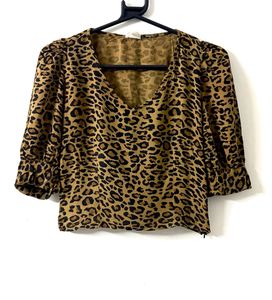 Leopard Print Crop Top With Side Zip