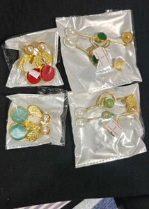 Jaipuri Stone Earrings Golden 1 Pair