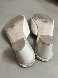 Elegant Cream Coloured Block Heel Mules 🩵